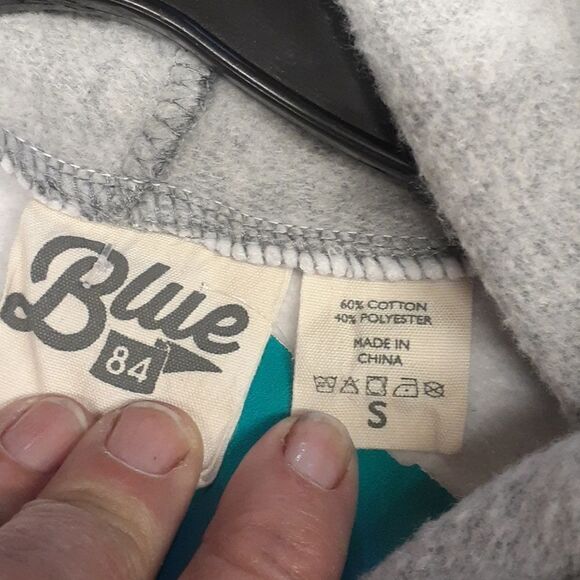 Iowa State Cyclones size S sweatshirt with double hood, & slots in sleeves. - Picture 6 of 6